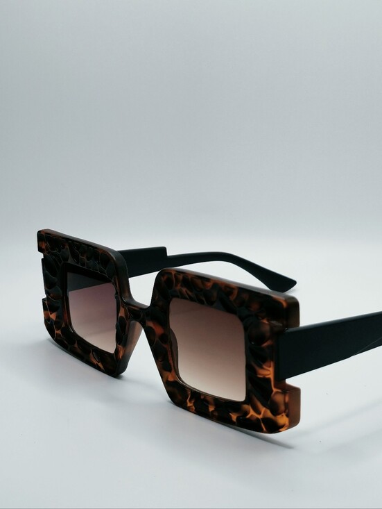 Accessories - Bourbon Shell